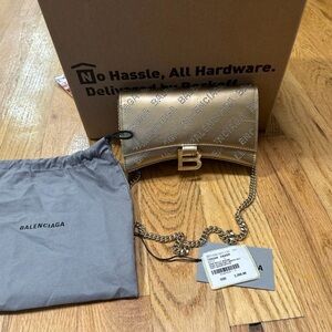Balenciaga wallet on chain bag